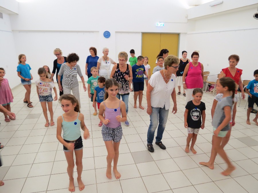 סבים ונכדים 2016 (20)