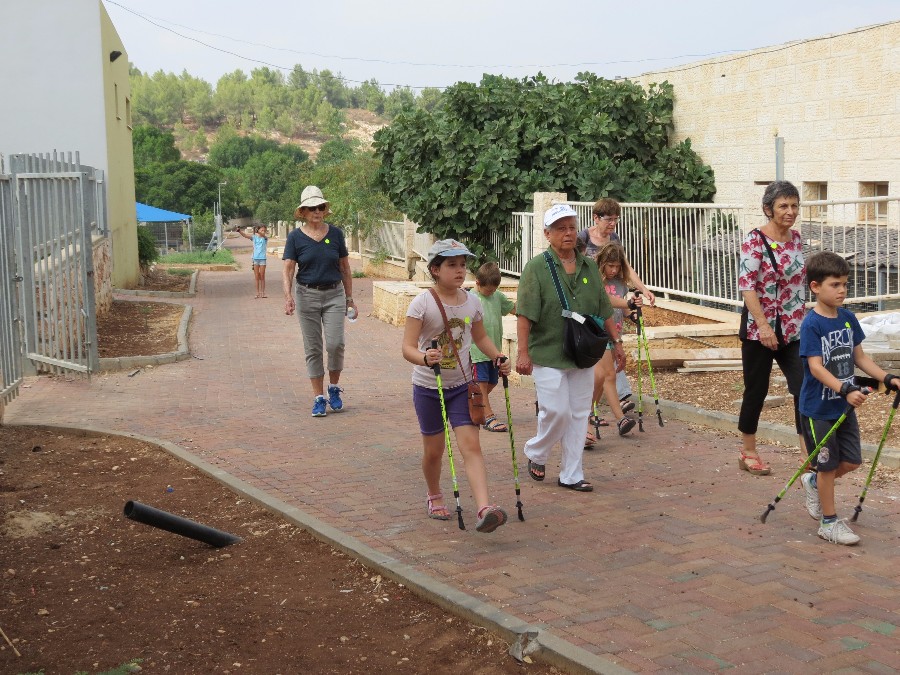 סבים ונכדים 2016 (101)