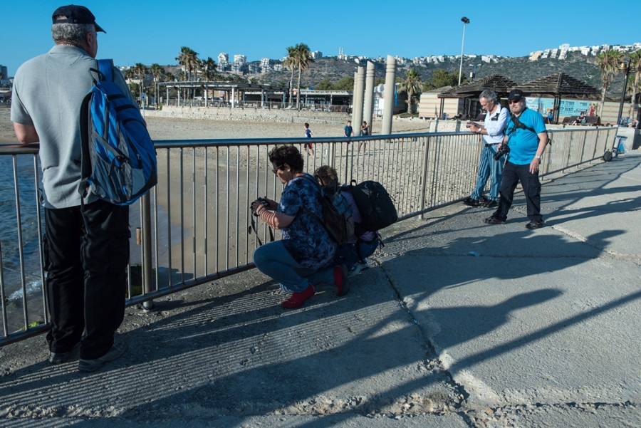 מצלמים עם שושנה בחוף הים של חיפה (1)