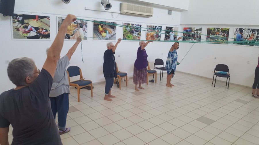 התעמלות בריאותית בהנחיית ענת מונדר (2)