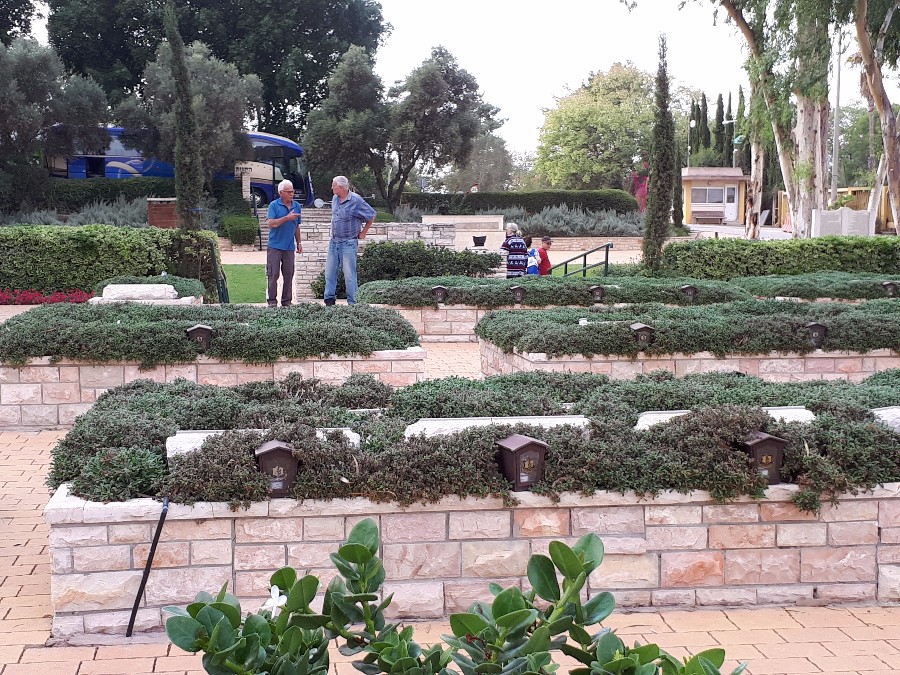 בית הקברות בנגבה (17)