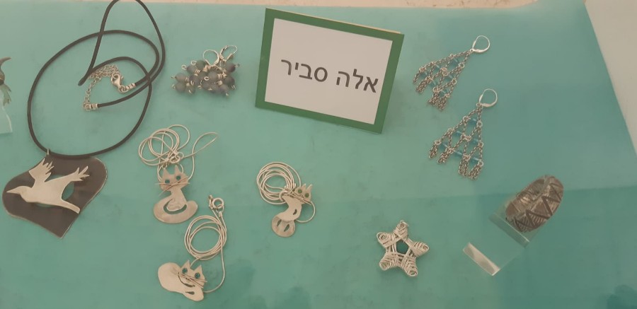 עבודות חוג צורפות בהנחיית לולי גוטמן (17)