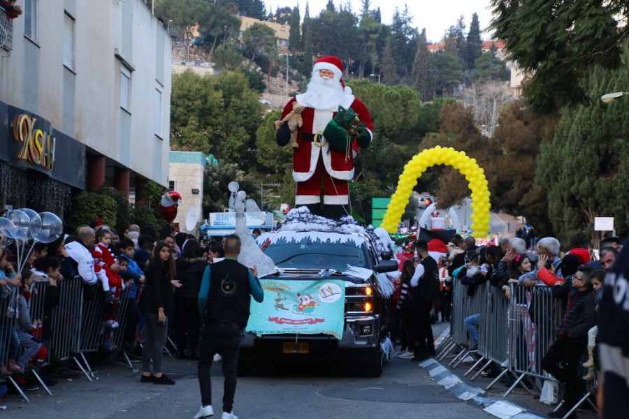 במרכז הבינלאומי של מרים בנצרת וברחובות העיר לקראת תהלוכת חג המולד (29)