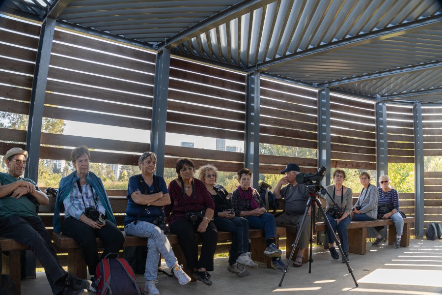 קבוצת הצילום של שושנה גנז בפארק הצפרות בתל אביב (17)