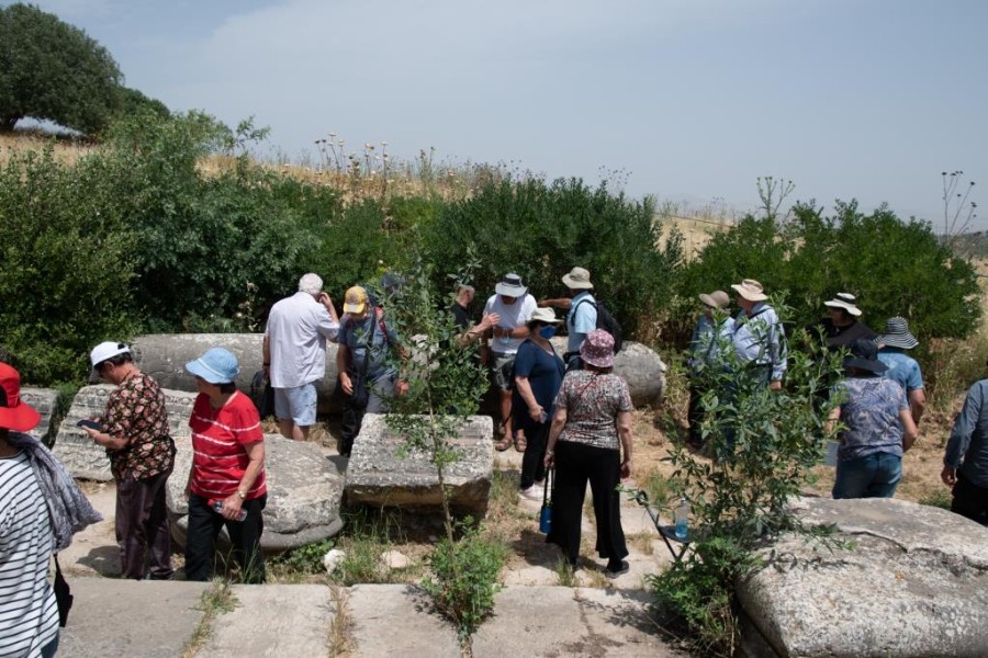 העיר קדש (1)