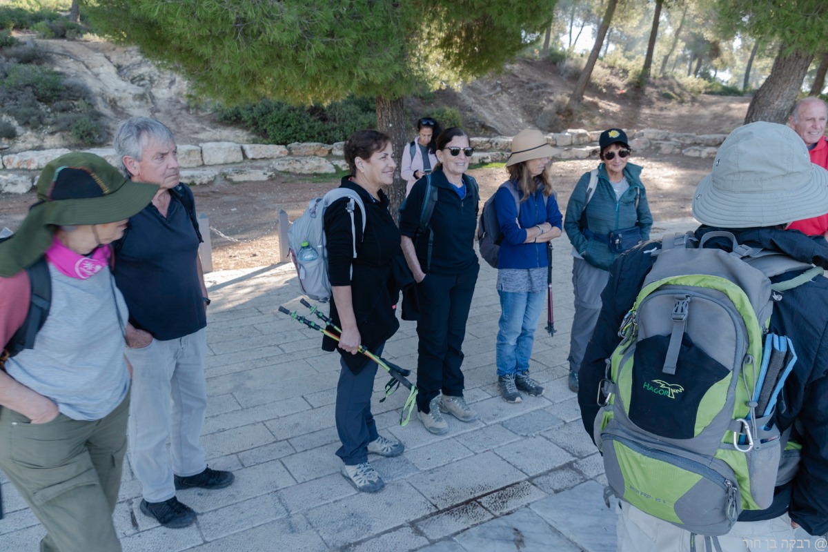 8.12.23-אנדרטת רובינשטיין-עין כרם (7)