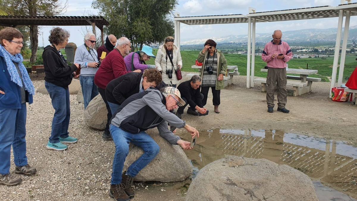 סיור של מטיילים ומצלמים עם שושנה  בין אומנות לטבע (24)