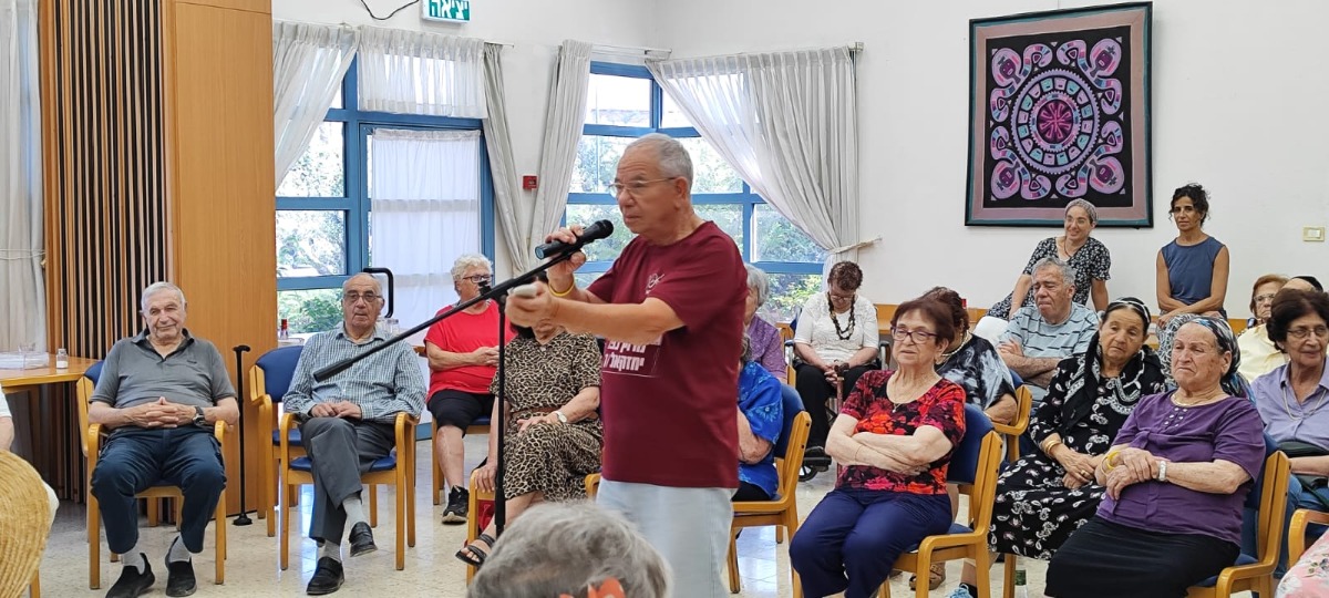 קב תאטרון במרכז יום