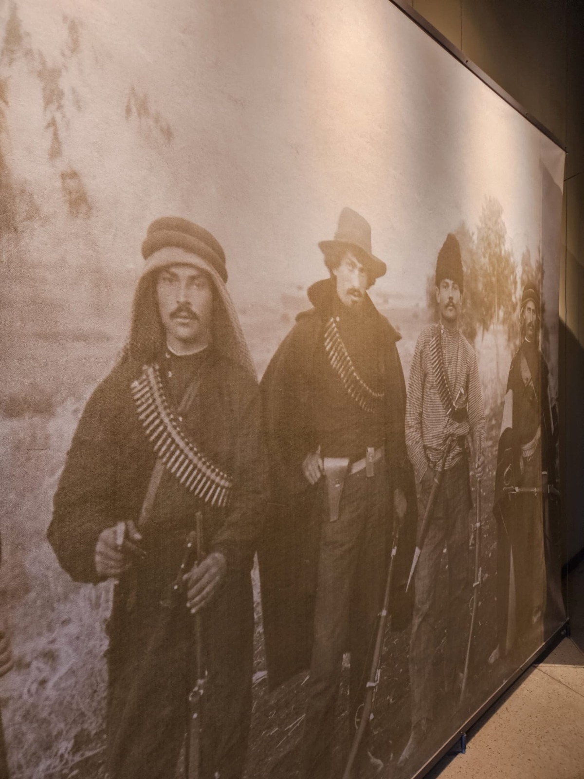 בחצר בכפר גלעדי (6)