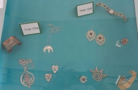 תכשיטנות עם לולי גוטמן(10 תמונות)