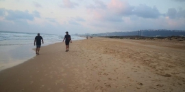 צועדים מחוף עתלית לחוף דדו(46 תמונות)